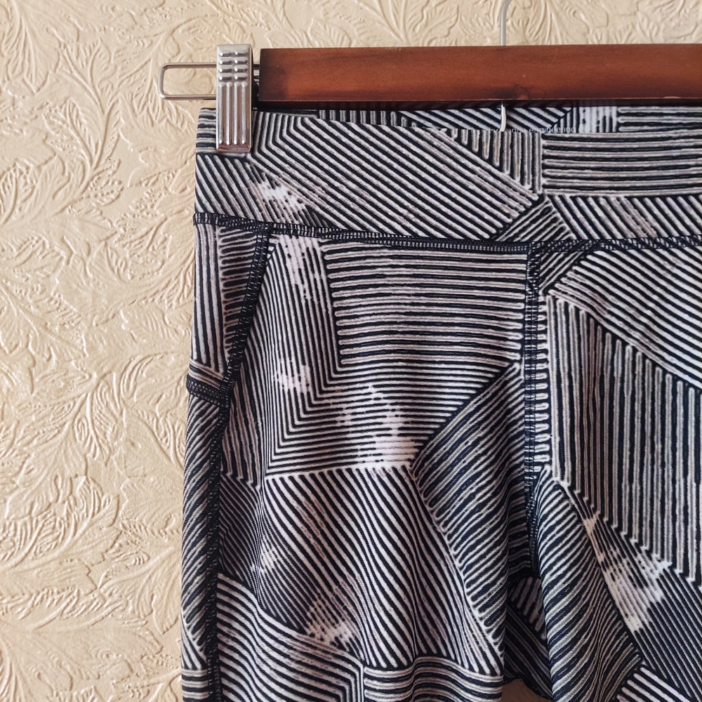 Hpe Human Performance Engineering Activewear Legg… - image 2